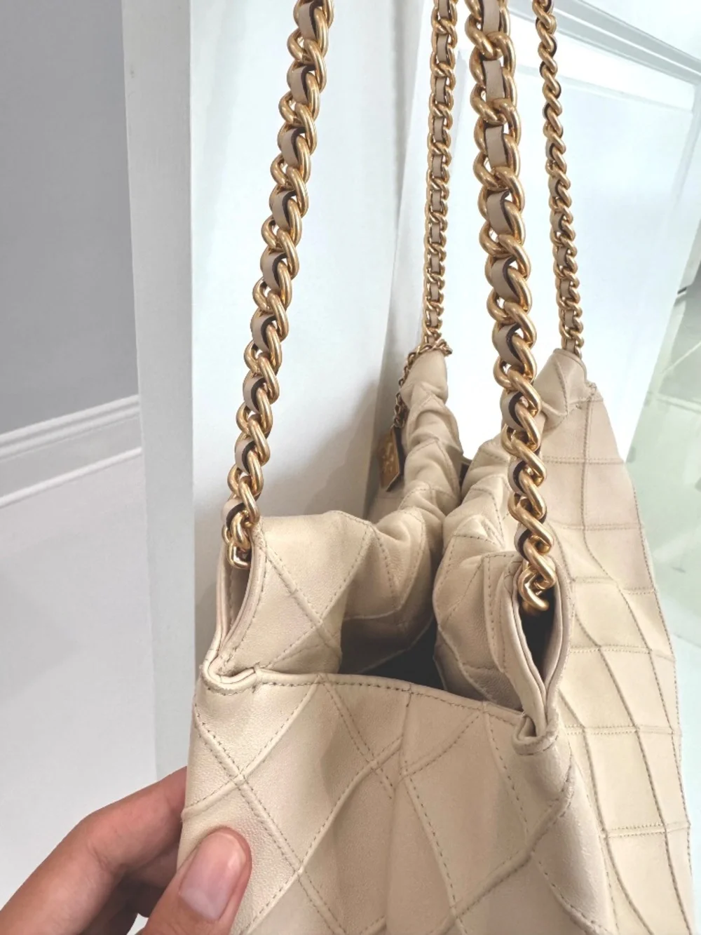 Tory Burch Fleming Soft Leather Quilted Chain Hobo Bag